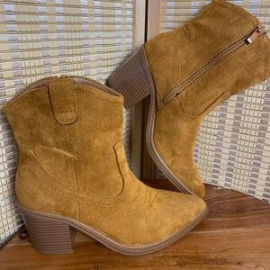 Top Moda Carrie  Modern Western Cowboy Boots With Pull-Up Tabs Size 7.5 NEW